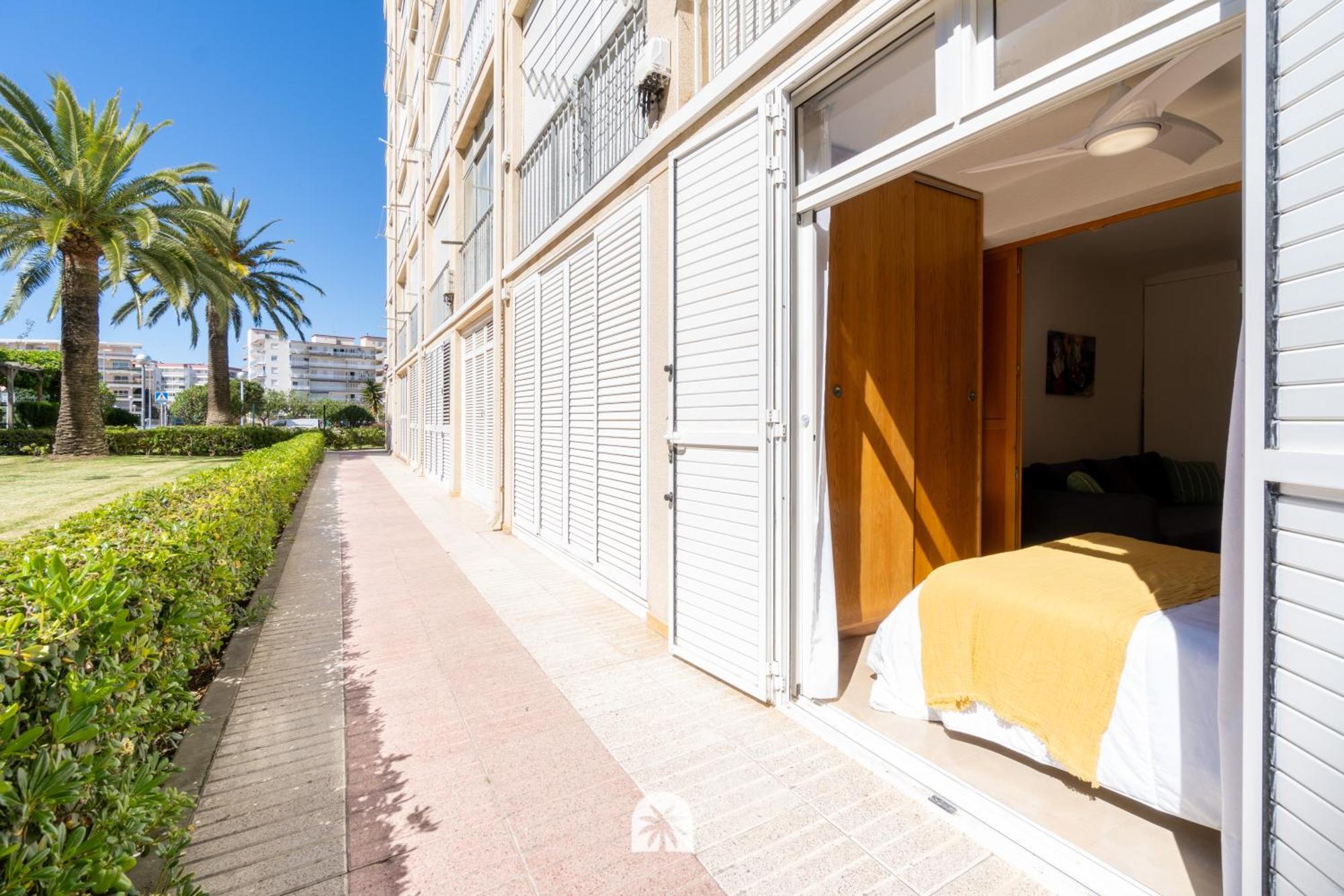 Mediterranean Way - Paradis Playa Apartment La Pineda Exterior photo